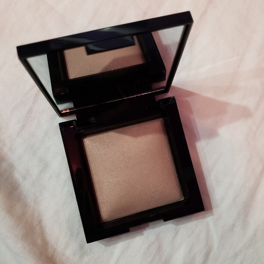BareMinerals Invisible Bronze in Fair Light